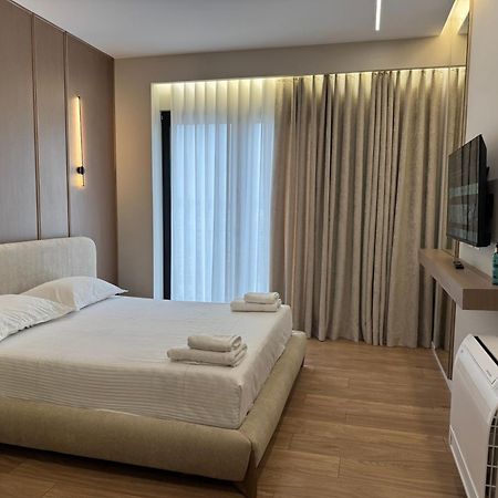 Square Inn Garden Aparthotel Тирана Екстер'єр фото